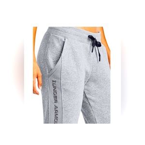 🌸🌺UNDER ARMOUR RIVAL FLEECE EMB PANT